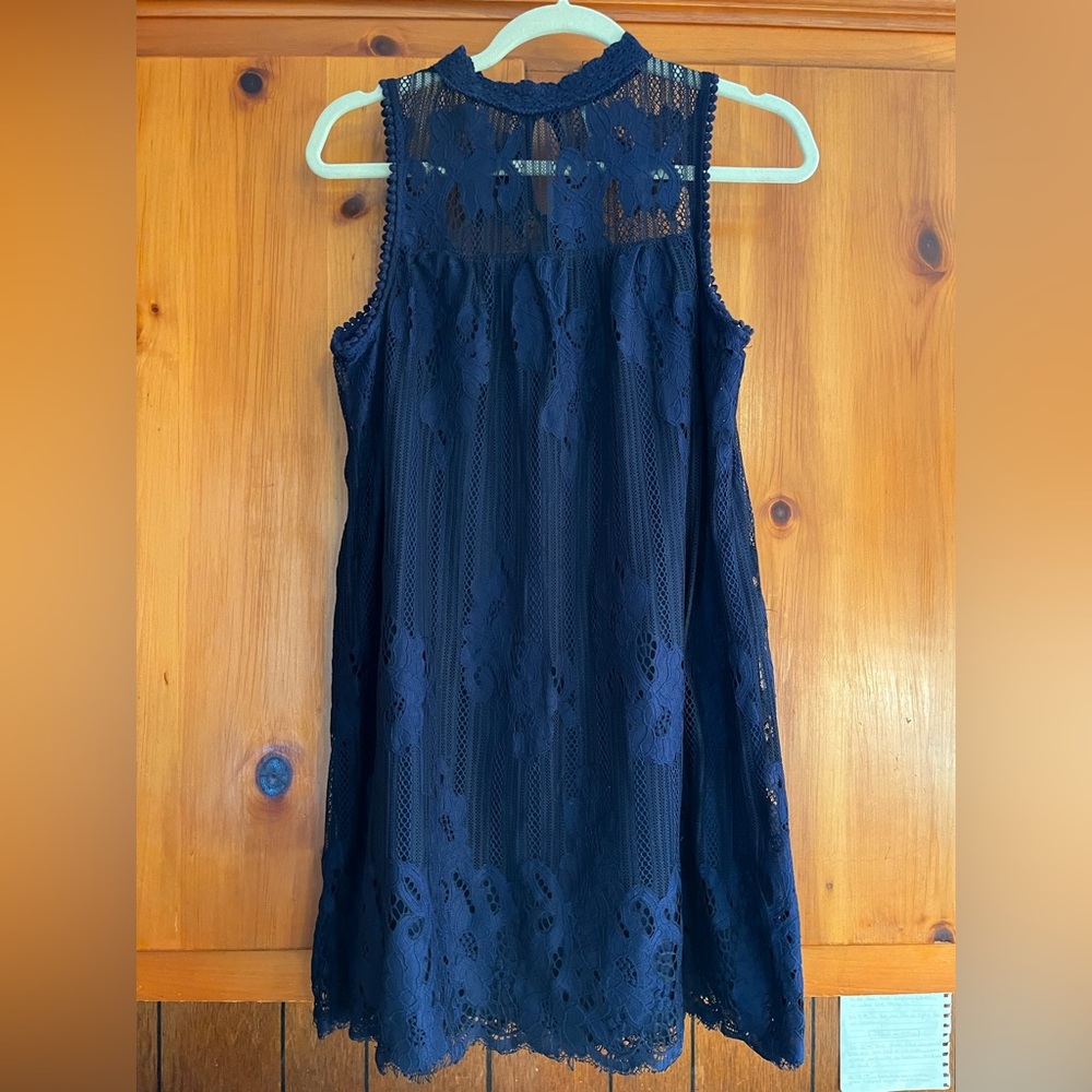 Xhilaration Sleeveless Lace Top | M